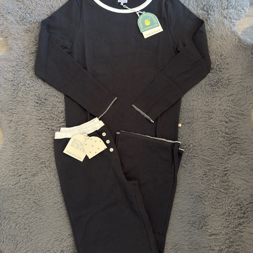 NWT black Long Sleeve Pajama Set
